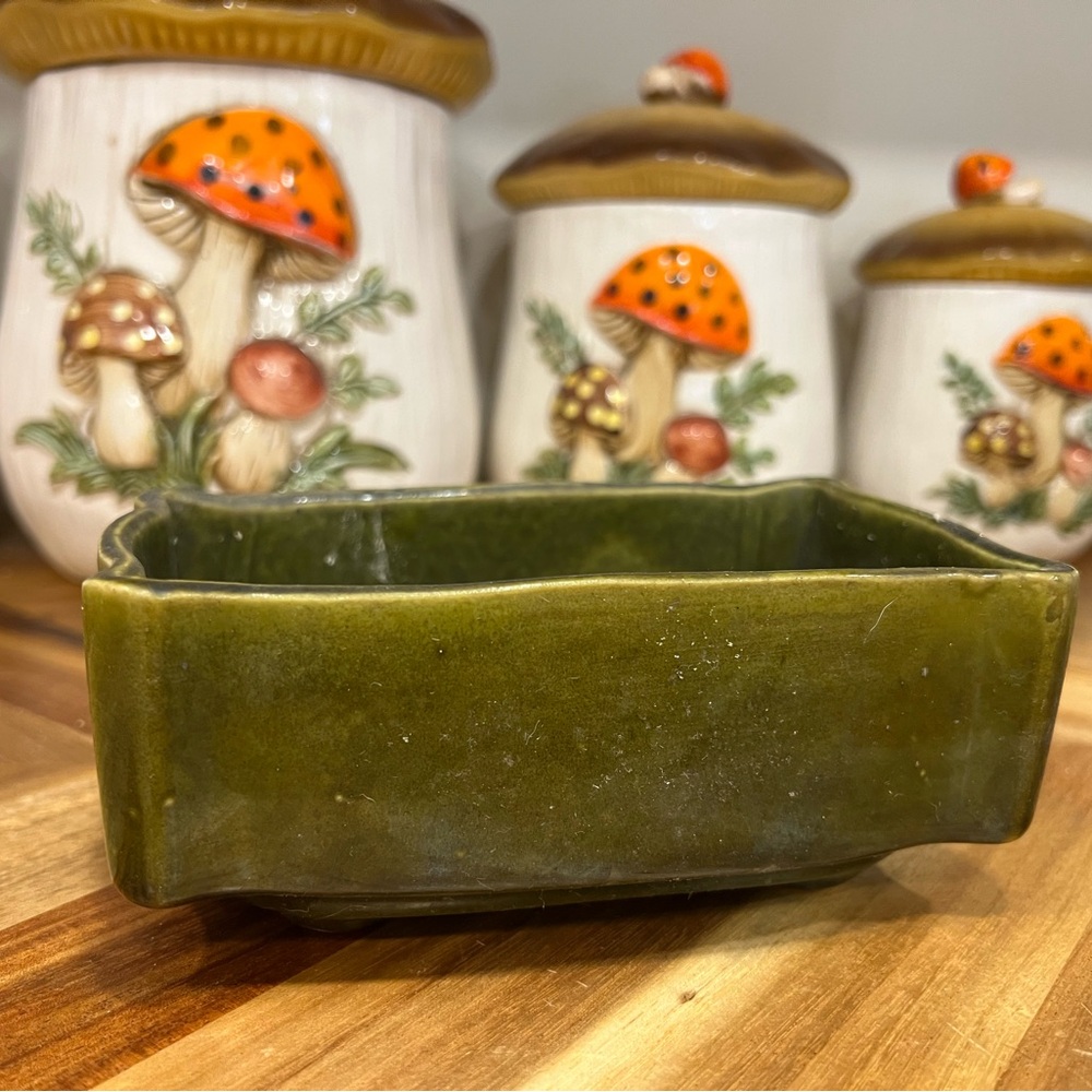 Planter - Picture 2 of 3